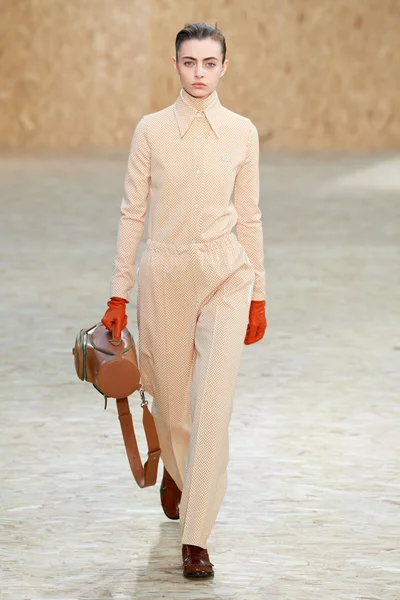 Look 23